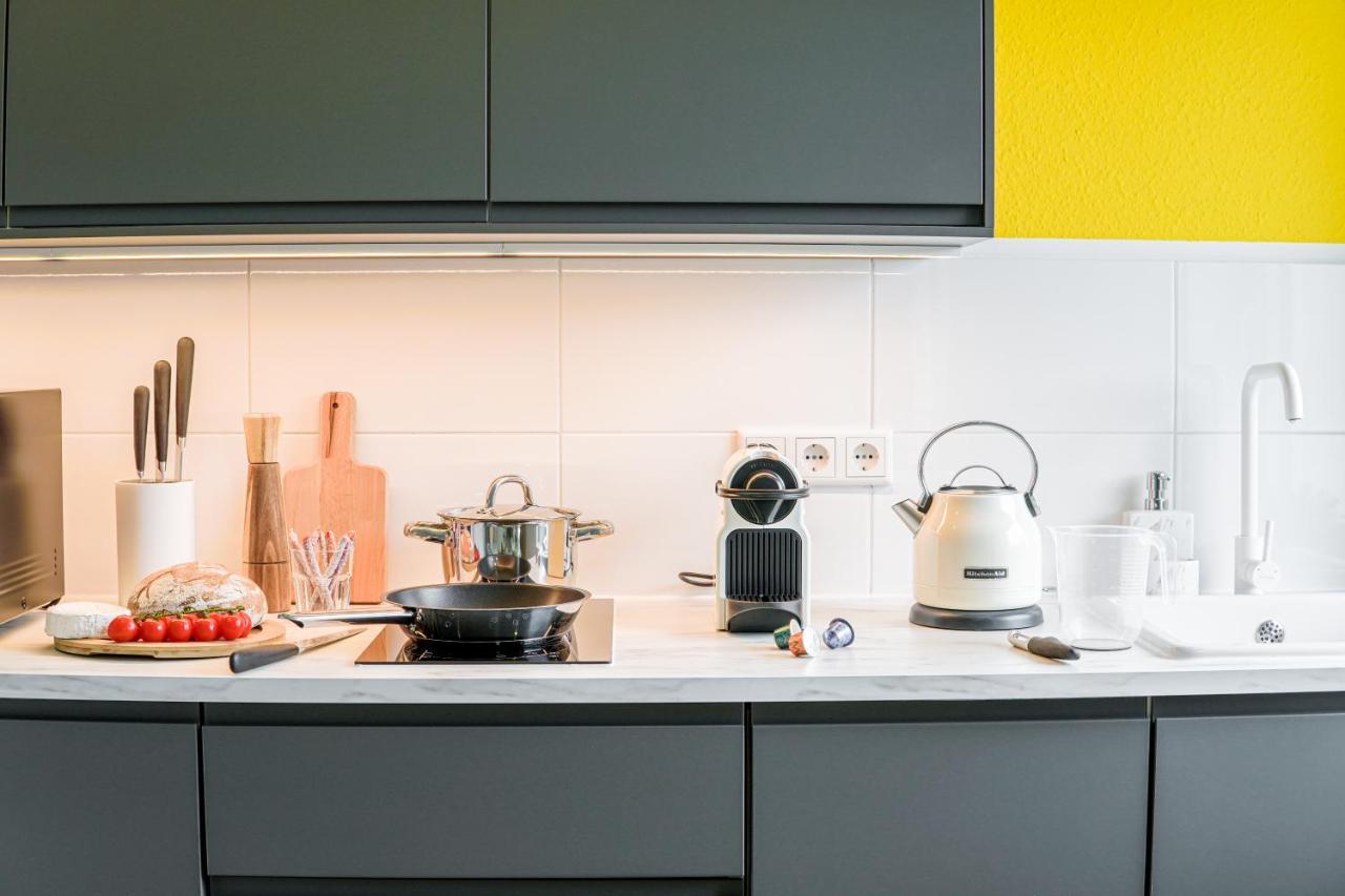 Homefy Come-Together Apartment - Balkon - Aufzug - Free Parking - Smart Tvs 에센 외부 사진
